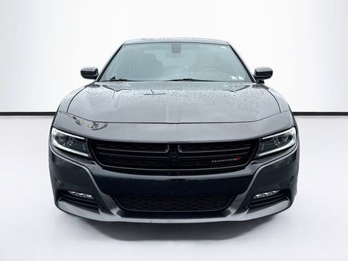 Used 2022 Dodge Charger SXT AWD/4WD image 3