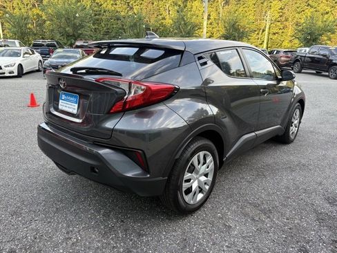 Used 2021 Toyota C-HR LE image 6
