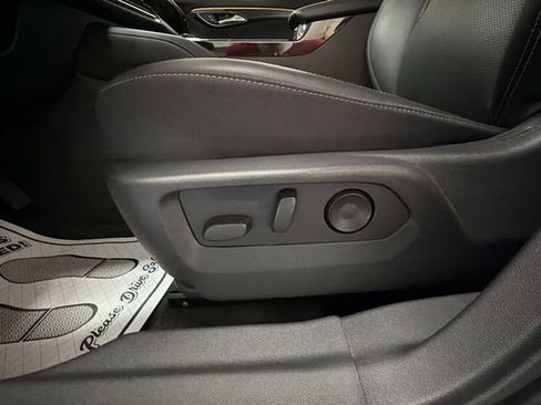Used 2024 Buick Envision Preferred AWD/4WD image 12