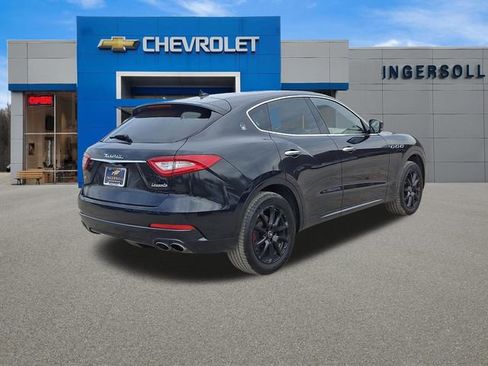 Used 2020 Maserati Levante image 27