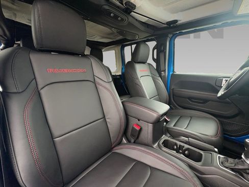 New 2026 Jeep Wrangler Unlimited Rubicon w/ Whitecap Package image 7