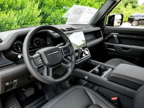 Used 2026 Land Rover Defender 110 S AWD/4WD image 3