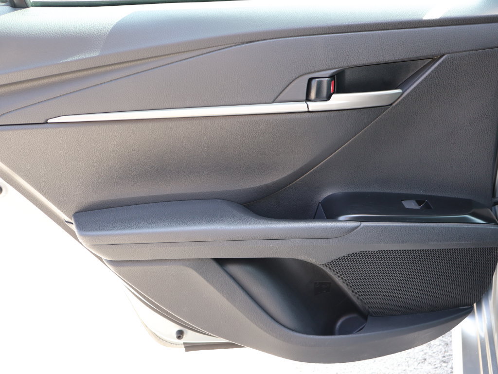 Used 2025 Toyota Camry LE FWD image 15