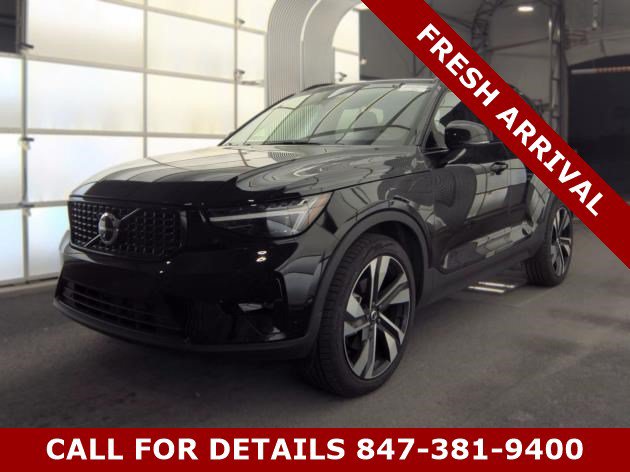 Used 2026 Volvo XC40 B5 Plus AWD/4WD image 1