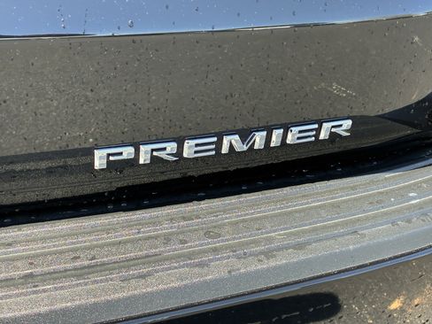 Used 2026 Chevrolet Suburban Premier image 11