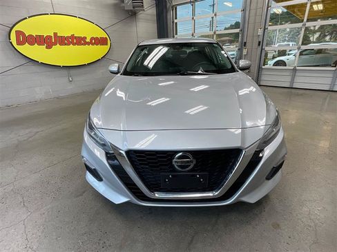 Used 2022 Nissan Altima 2.5 SV AWD/4WD image 8