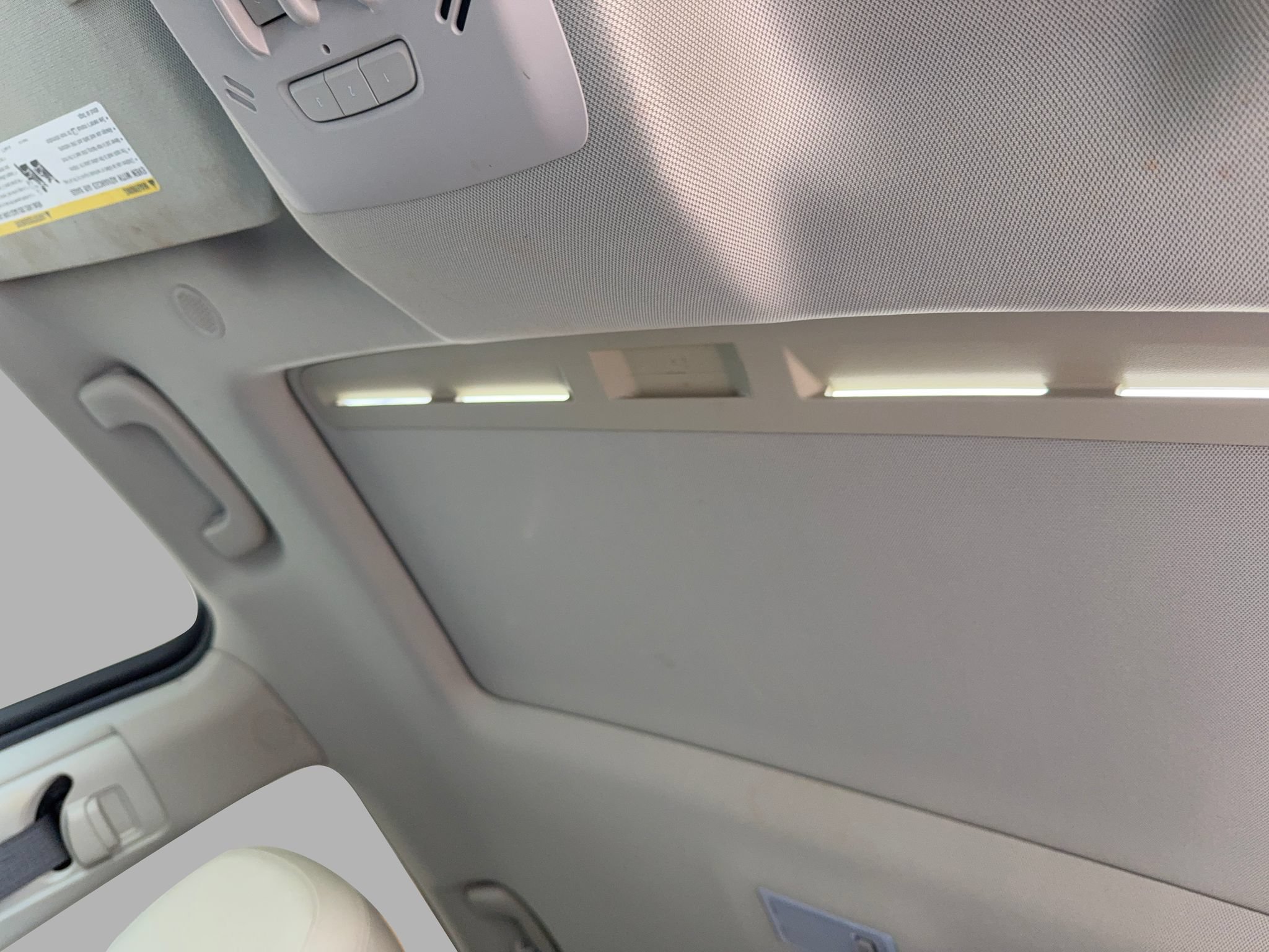 Used 2019 Buick Encore Essence w/ Experience Buick Package FWD image 16