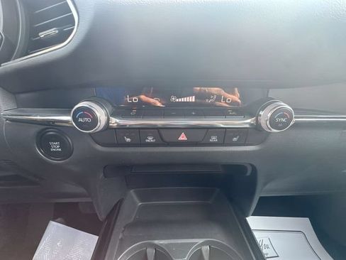 Used 2022 MAZDA CX-30 AWD 2.5 S w/ Premium Package image 21
