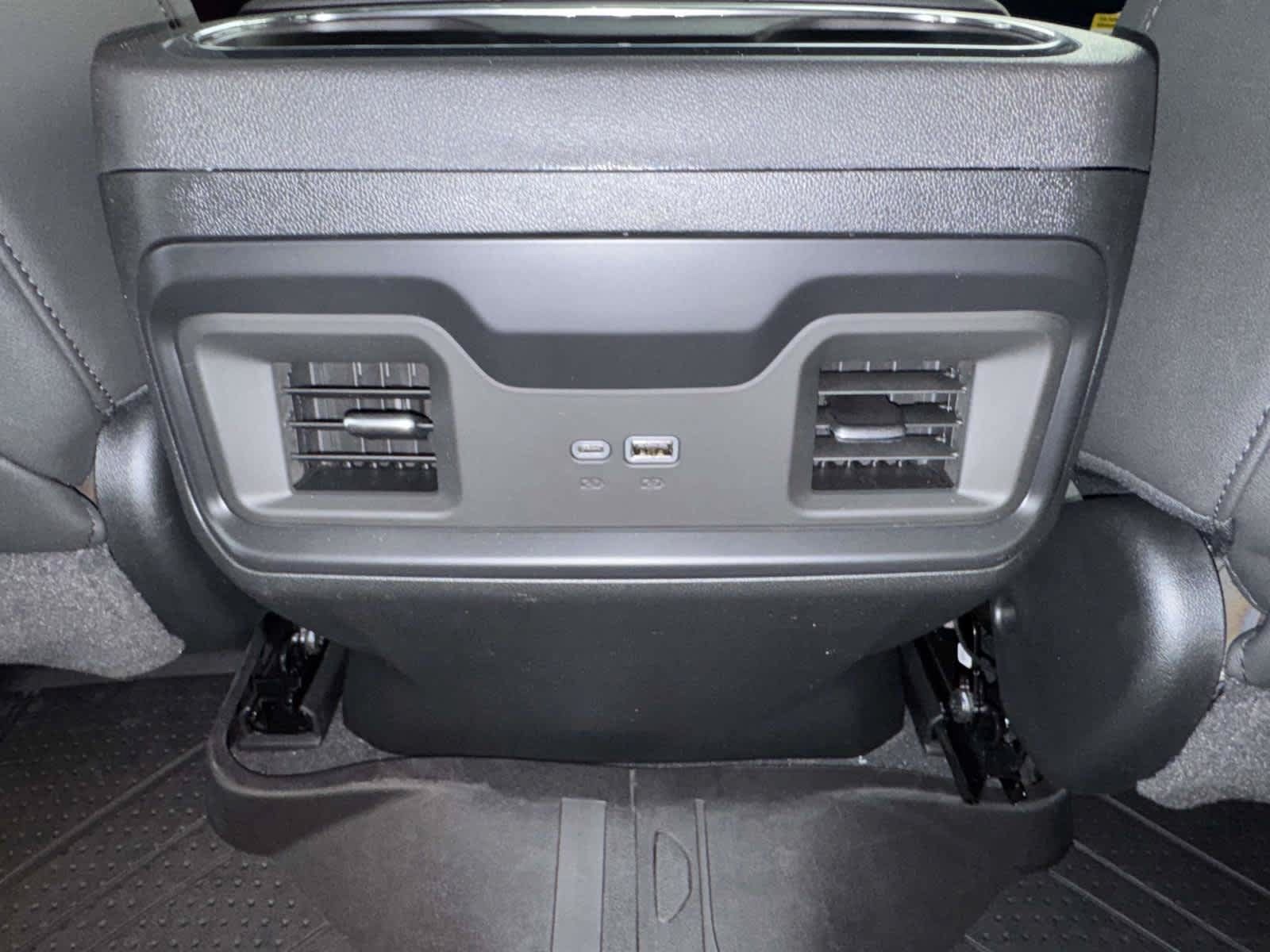 New 2026 Chevrolet Silverado 1500 RST AWD/4WD image 8