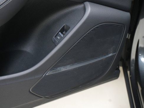 Used 2023 Audi Q8 Premium Plus w/ Premium Plus Package image 36