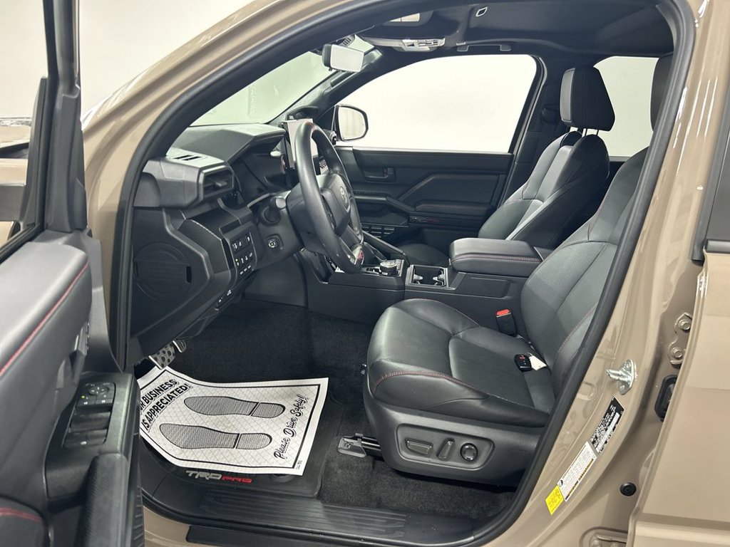 Used 2025 Toyota 4Runner TRD Pro AWD/4WD image 9