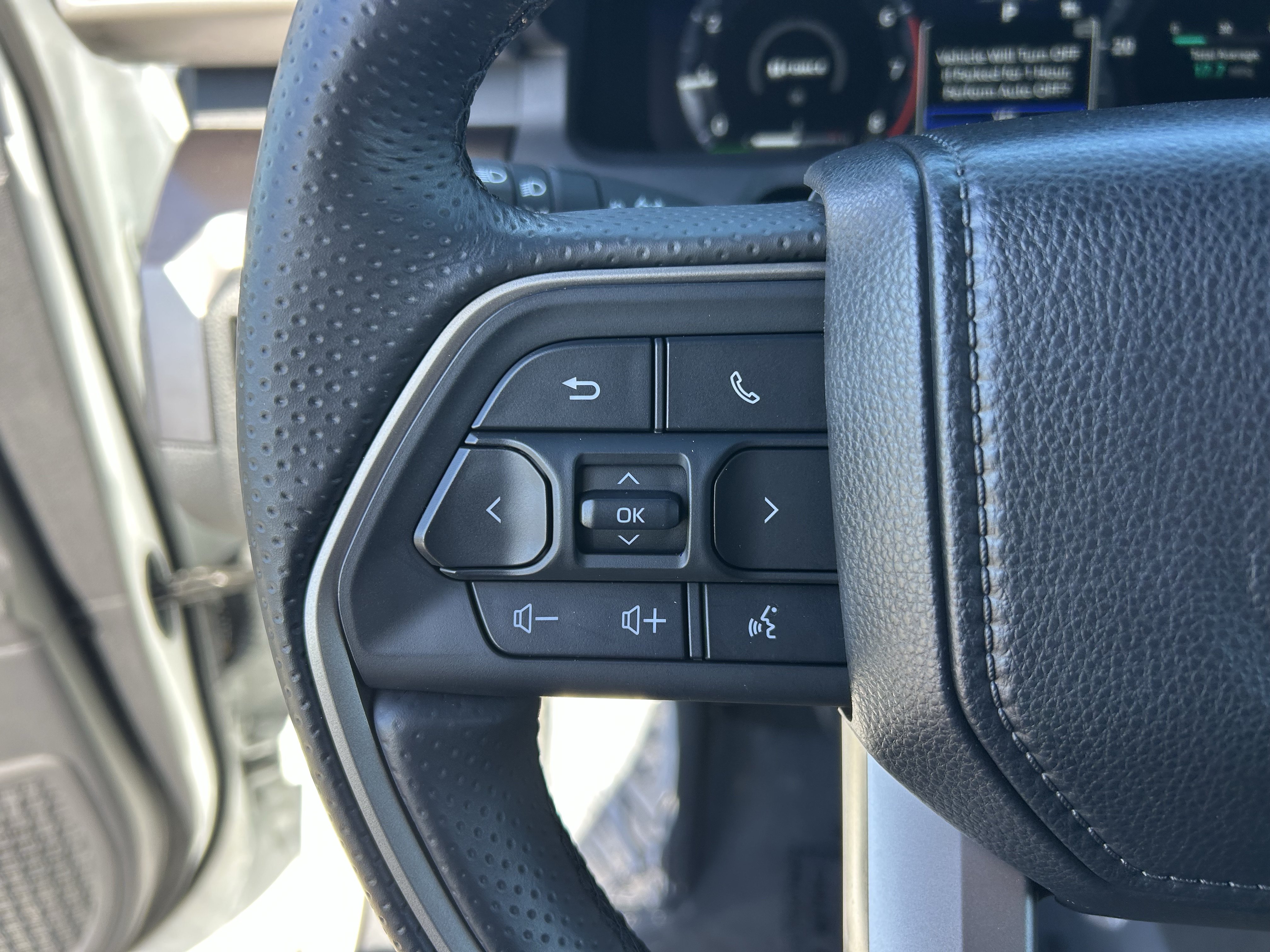 Certified 2025 Toyota 4Runner TRD Off-Road Premium AWD/4WD image 29