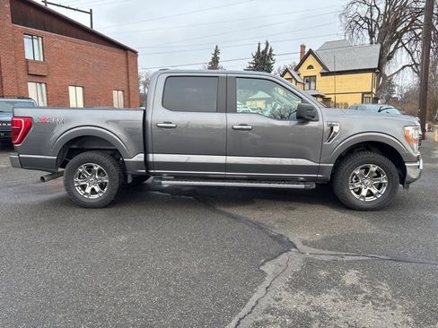 Used 2022 Ford F150 XLT w/ XTR Package image 2