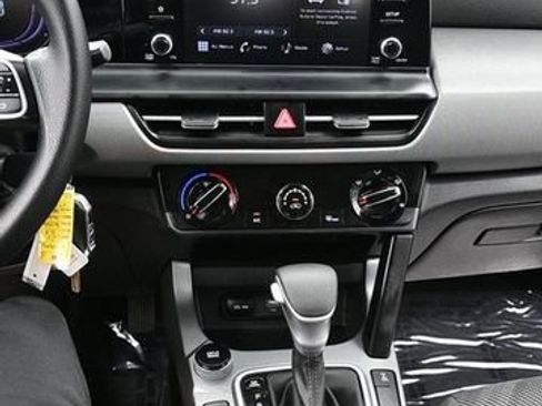 Used 2024 Kia Seltos LX AWD/4WD image 20