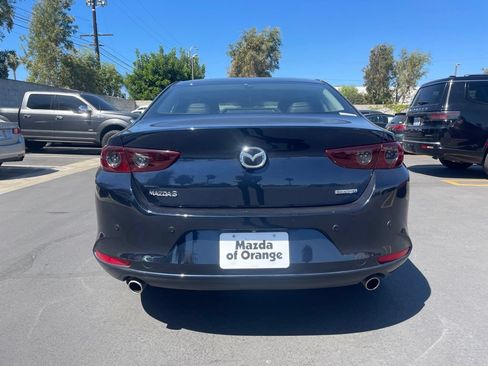 Used 2020 MAZDA MAZDA3 Sedan w/ Select Package FWD image 3