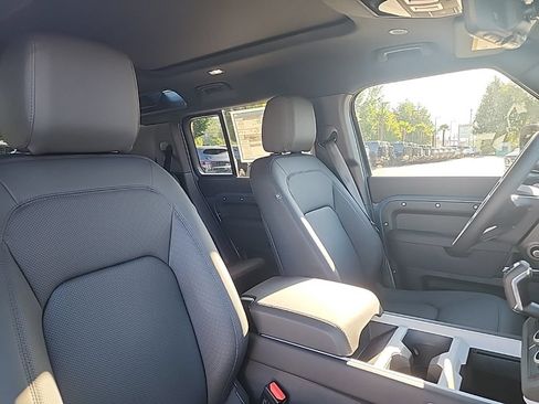 New 2026 Land Rover Defender 110 X-Dynamic SE AWD/4WD image 21