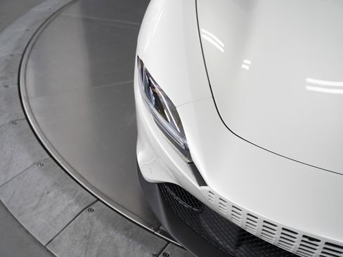 Used 2025 Ferrari Roma Spider image 14