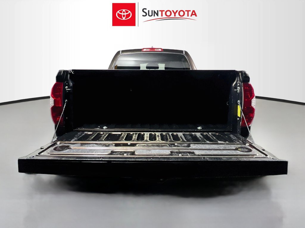 Used 2020 Toyota Tundra Limited w/ Limited Premium Package RWD image 32