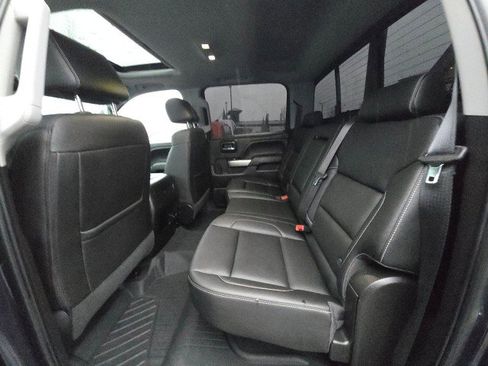 Used 2018 Chevrolet Silverado 1500 LTZ Z71 w/ Centennial Edition image 17