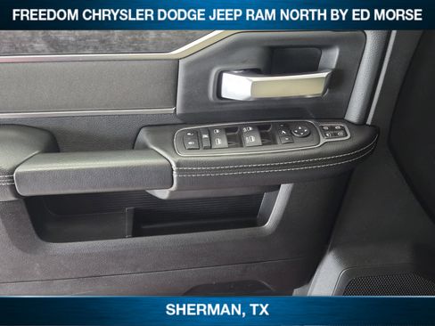 Used 2024 RAM 2500 Big Horn w/ Sport Appearance Package image 17