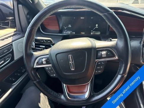 Used 2020 Lincoln Navigator Reserve w/ Equipment Group 208A Reserve AWD/4WD image 19