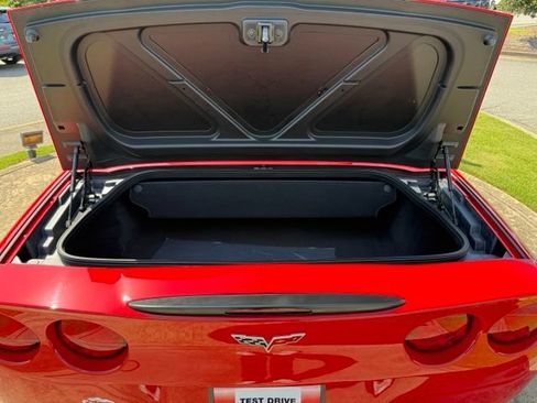Used 2007 Chevrolet Corvette Convertible w/ Preferred Equipment Group RWD image 25