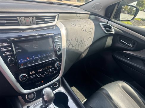 Used 2017 Nissan Murano Platinum w/ Platinum Technology Package FWD image 17