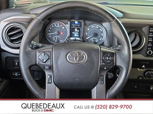 Used 2022 Toyota Tacoma TRD Off-Road RWD image 11