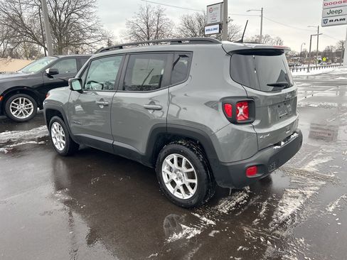 Used 2021 Jeep Renegade Latitude w/ Convenience Group image 7