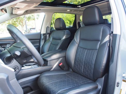 Used 2024 Nissan Murano Platinum w/ Cargo Package AWD/4WD image 18