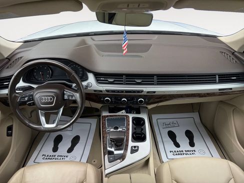 Used 2018 Audi Q7 2.0T Premium AWD/4WD image 18