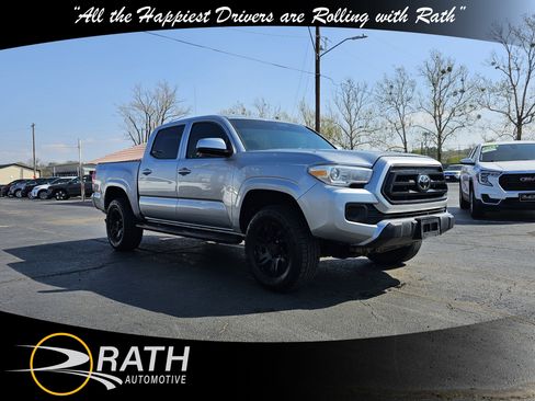 Used 2022 Toyota Tacoma SR image 4