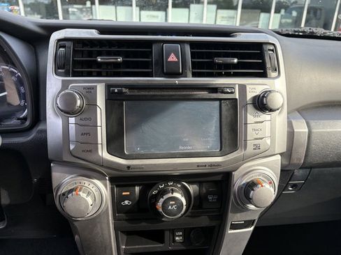 Used 2016 Toyota 4Runner SR5 Premium image 15