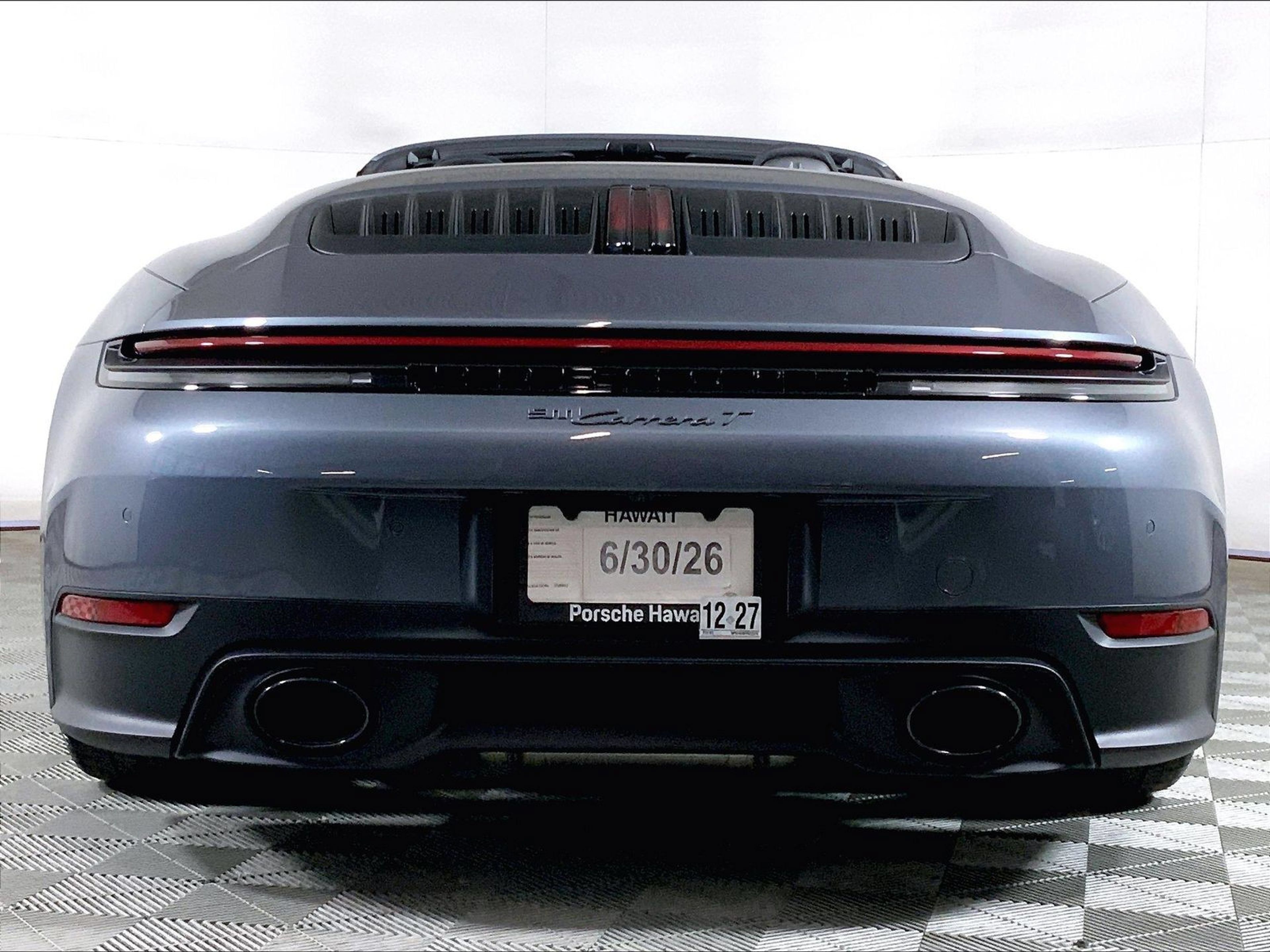 Used 2026 Porsche 911 Carrera T RWD image 10
