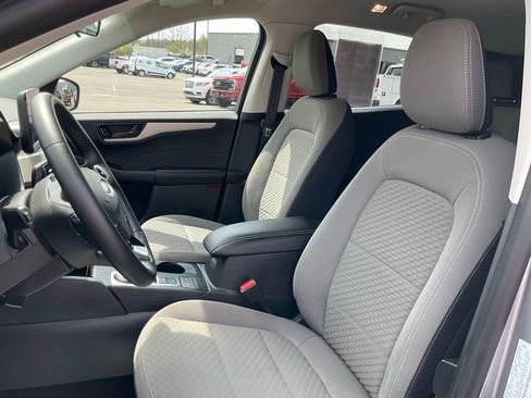 Certified 2022 Ford Escape SE w/ Cold Weather Package image 12