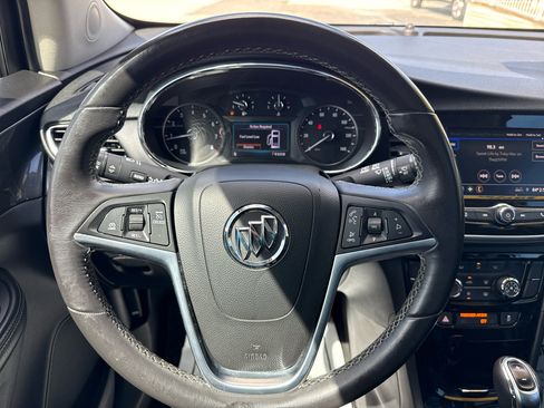 Used 2021 Buick Encore Preferred image 29
