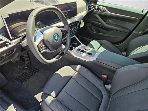 New 2026 BMW i4 eDrive40 w/ Parking Assistance Package RWD image 3