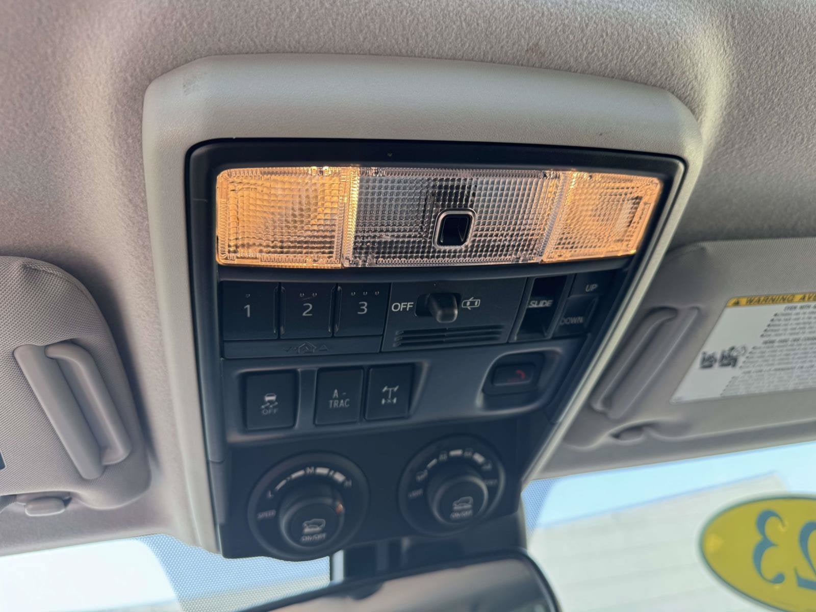 Used 2023 Toyota 4Runner TRD Off-Road Premium w/ Moonroof Package AWD/4WD image 33