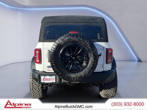 Used 2024 Ford Bronco Wildtrak image 4