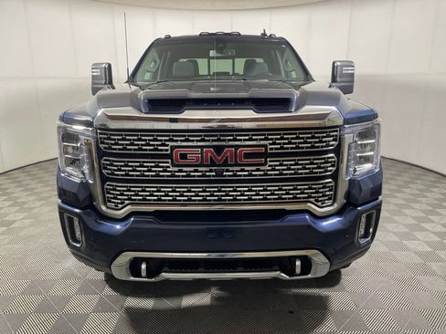 Used 2022 GMC Sierra 3500 Denali AWD/4WD image 3