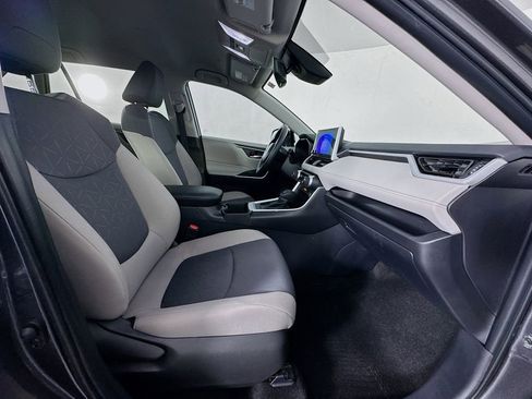 Used 2024 Toyota RAV4 XLE image 28