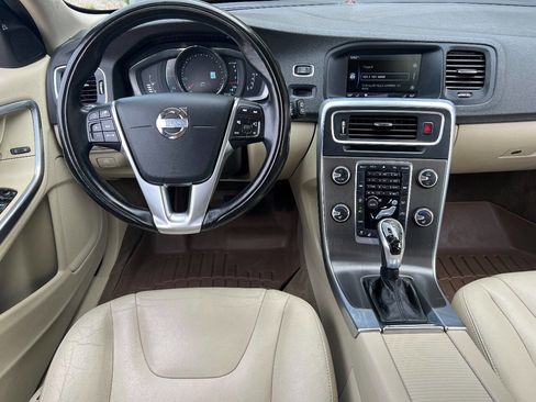 Used 2015 Volvo V60 T5 Premier Plus image 15