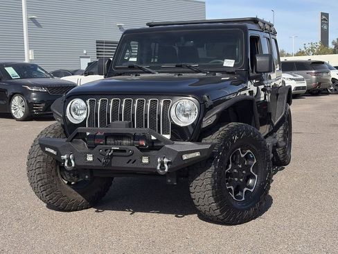 Used 2023 Jeep Wrangler Sahara w/ Cold Weather Group AWD/4WD image 4