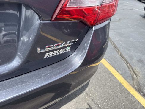 Used 2015 Subaru Legacy 2.5i AWD/4WD image 6