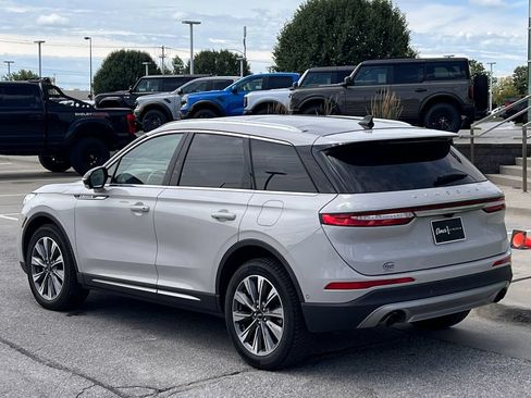 Used 2022 Lincoln Corsair Reserve w/ Equipment Group 201A AWD/4WD image 4