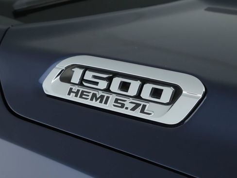Used 2022 RAM 1500 Big Horn AWD/4WD image 18