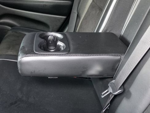 Used 2019 Jeep Grand Cherokee Altitude RWD image 10