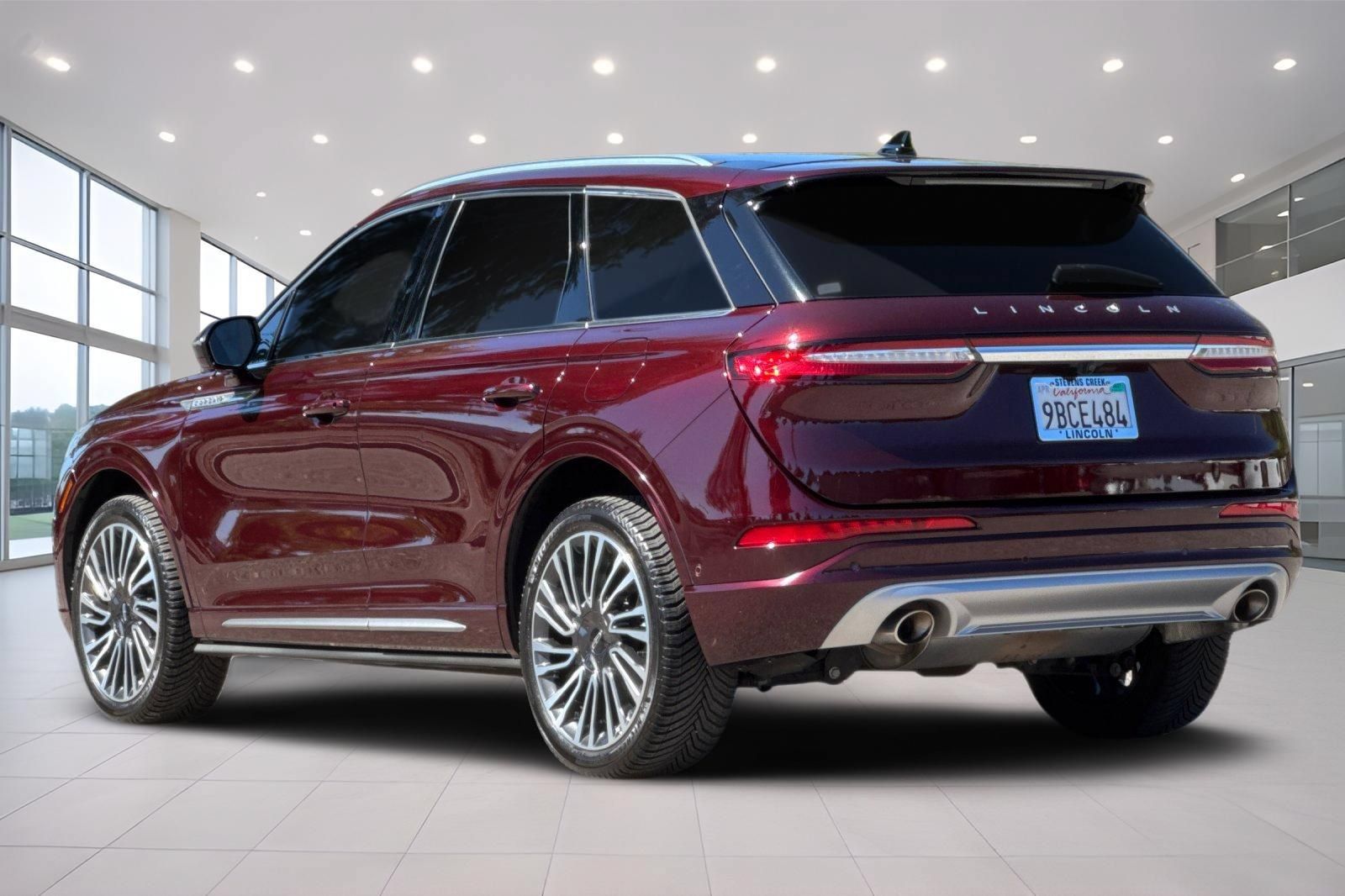 Used 2021 Lincoln Corsair Reserve AWD/4WD image 6