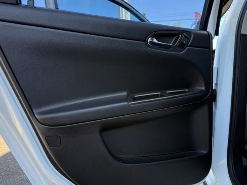 Used 2016 Chevrolet Impala Limited LS FWD image 12