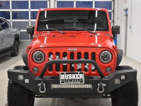 Used 2015 Jeep Wrangler Unlimited Sahara w/ Connectivity Group image 3